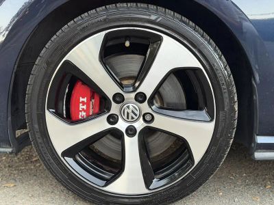 2016 Volkswagen Golf GTI — photo 12 view