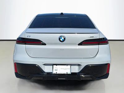 2025 BMW i7 — interior view