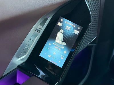 2025 BMW i7 — photo 20 view