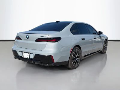 2025 BMW i7 — detail view