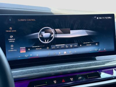 2025 BMW i7 — photo 35 view