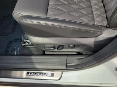 2026 Nissan Rogue — photo 9 view