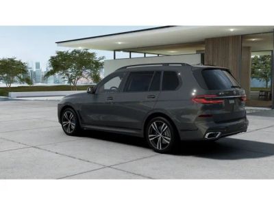 2027 BMW X7 — side profile view