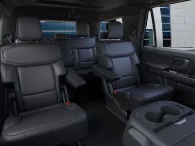 2026 Ford Expedition - Photo 11