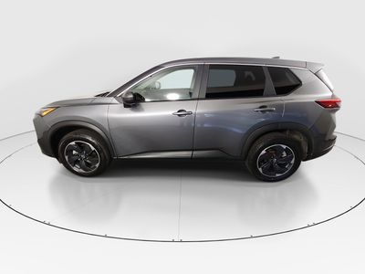 2025 Nissan Rogue - Photo 4