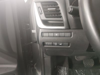 2025 Nissan Rogue - Photo 13