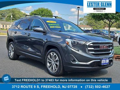 2018 GMC Terrain SLT in Graphite Gray Metallic — front three-quarter view