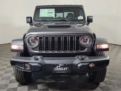 2025 Jeep Gladiator — detail view
