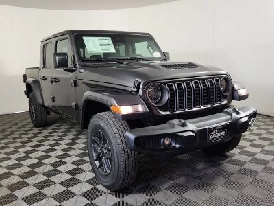 2025 Jeep Gladiator GLADIATOR SPORT S 4X4 in Granite Crystal Metallic Clear-Coat Exterior Paint — front three-quarter view