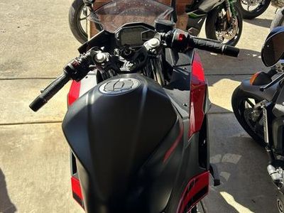 2025 Kawasaki Ninja 500 — photo 7 view