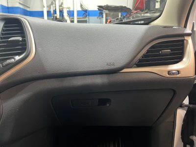2017 Jeep Cherokee - Photo 12