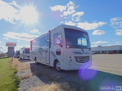 2024 Holiday Rambler Admiral - Photo 2