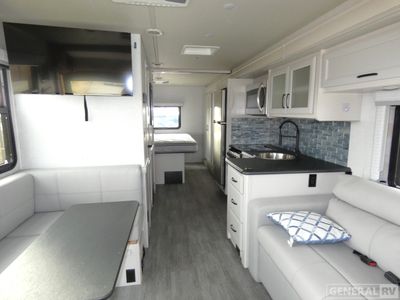2024 Holiday Rambler Admiral - Photo 5