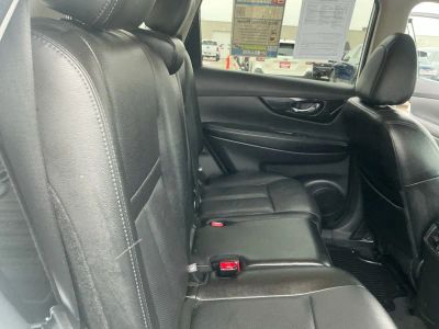 2019 Nissan Rogue - Photo 18