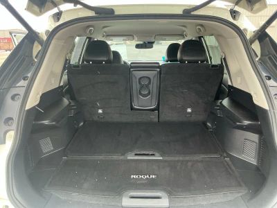 2019 Nissan Rogue - Photo 17