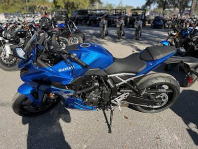 2026 Suzuki GSX-8R - Photo 7