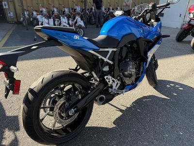 2026 Suzuki GSX-8R - Photo 5