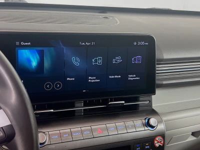 2025 Hyundai Kona — photo 13 view