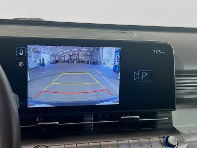 2025 Hyundai Kona — photo 12 view