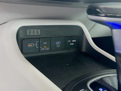 2025 Hyundai Kona — photo 14 view