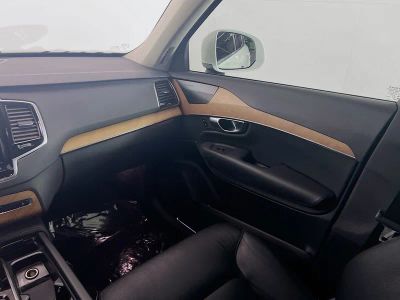 2023 Volvo XC90 — photo 20 view