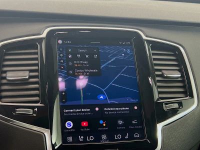 2023 Volvo XC90 — photo 13 view