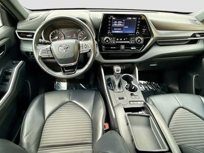 2022 Toyota Highlander - Photo 15