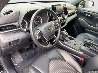 2022 Toyota Highlander - Photo 25