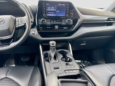 2022 Toyota Highlander - Photo 18