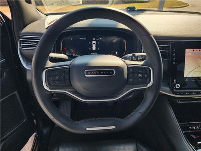 2026 2023 Jeep Wagoneer L Series - Photo 12