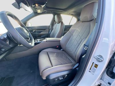 2026 BMW 5 Series — photo 15 view