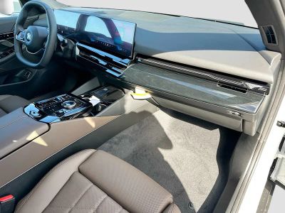 2026 BMW 5 Series — photo 24 view