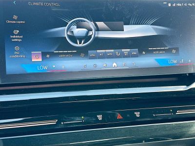 2026 BMW 5 Series — photo 13 view