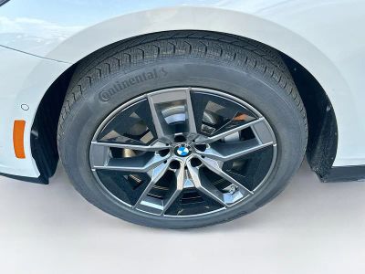 2026 BMW 5 Series — photo 26 view