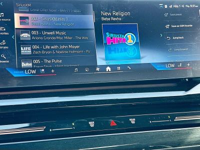 2026 BMW 5 Series — photo 12 view
