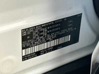 2023 Toyota RAV4 Hybrid — photo 34 view