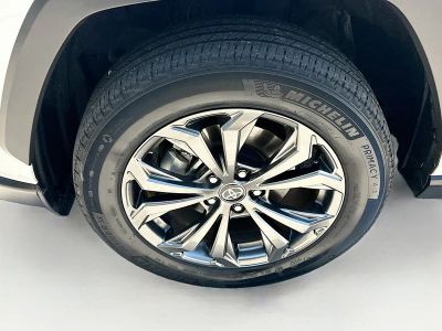 2023 Toyota RAV4 Hybrid — photo 33 view