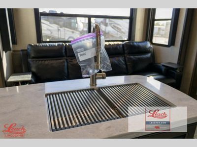2020 Voltage V3915 - Photo 14