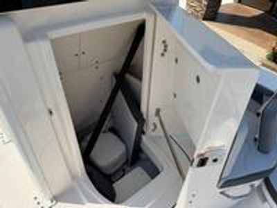 2026 Robalo 246 Cayman - Photo 14