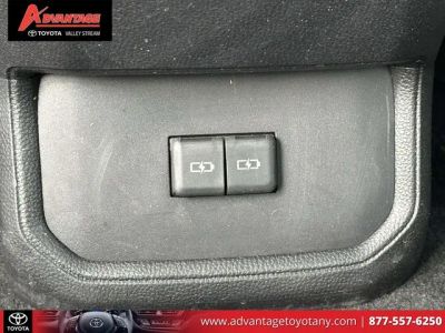 2023 Toyota Highlander - Photo 17