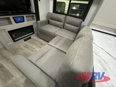 2026 Jayco Seismic - Photo 26
