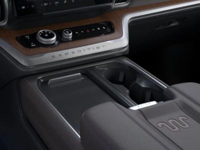 2026 Ford Expedition - Photo 15