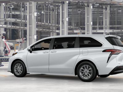 2026 Toyota Sienna — detail view
