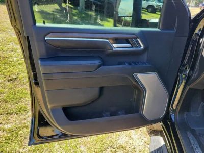 2024 Chevrolet Silverado 3500HD — photo 8 view