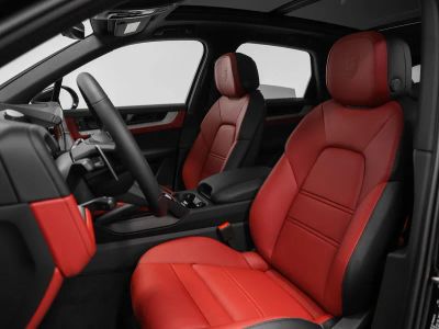2026 Porsche Cayenne — detail view