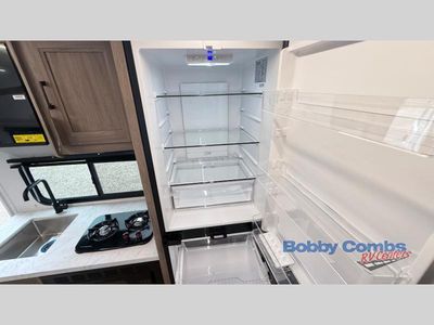 2026 Coachmen RV Freedom Express Select - Photo 15