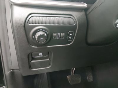 2024 Jeep Wagoneer L — photo 13 view