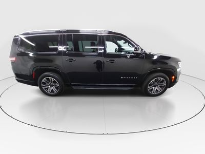 2024 Jeep Wagoneer L — photo 8 view