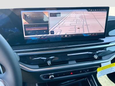 2026 BMW X5 — photo 10 view