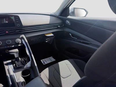2026 Hyundai ELANTRA — photo 16 view